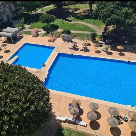 Vistas A Piscina Apartman *